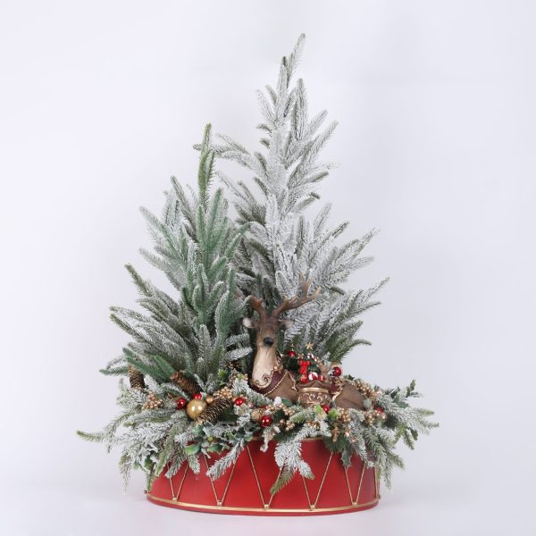 Aranjament decorativ de Crăciun cu brăduți, ren și tobă, roșu/verde, 60x90cm